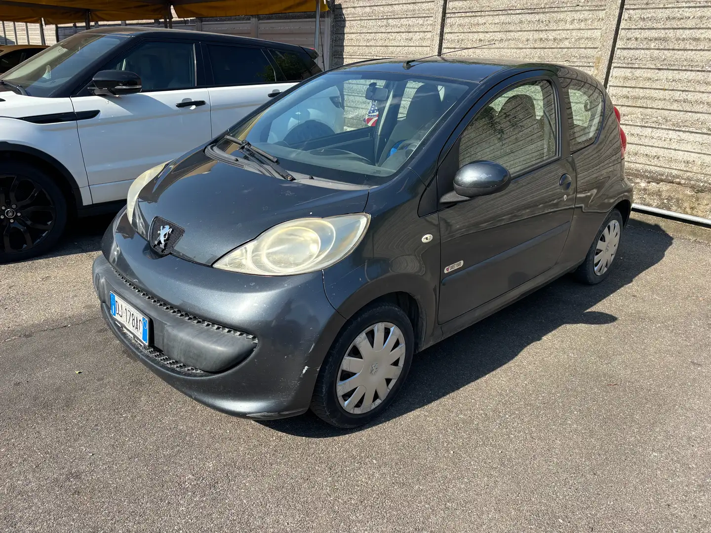 Peugeot 107 107 2005 3p 1.0 12v Sweet Years NEOPATENTATI Grijs - 1