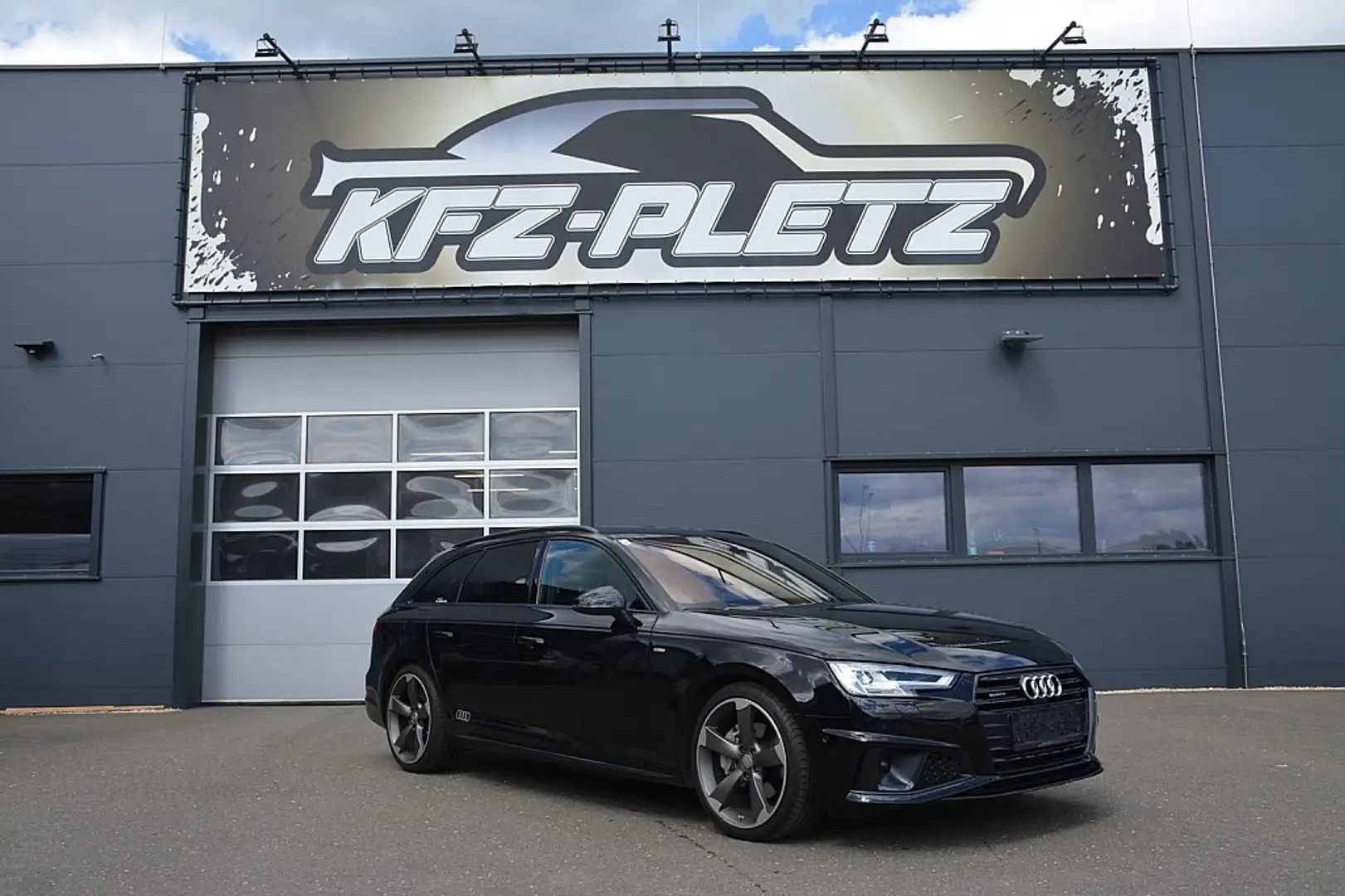 Audi A4 Avant 2,0 TDI quattro Sport S-tronic NAVI LED R... Schwarz - 1