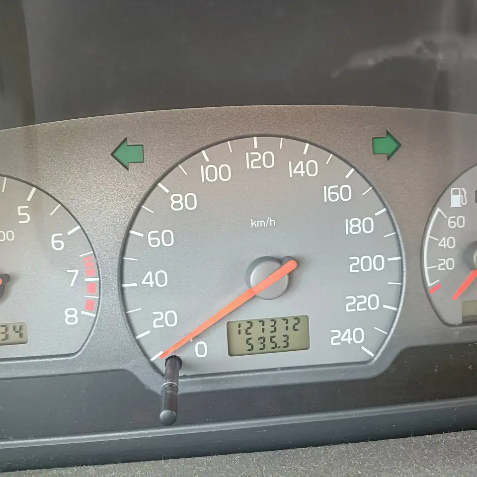 Volvo V40 2.0i 16v, foto 4