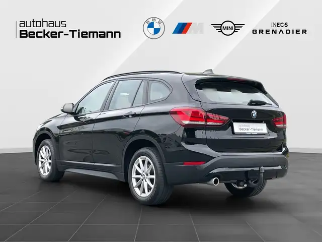BMW X1 view 4