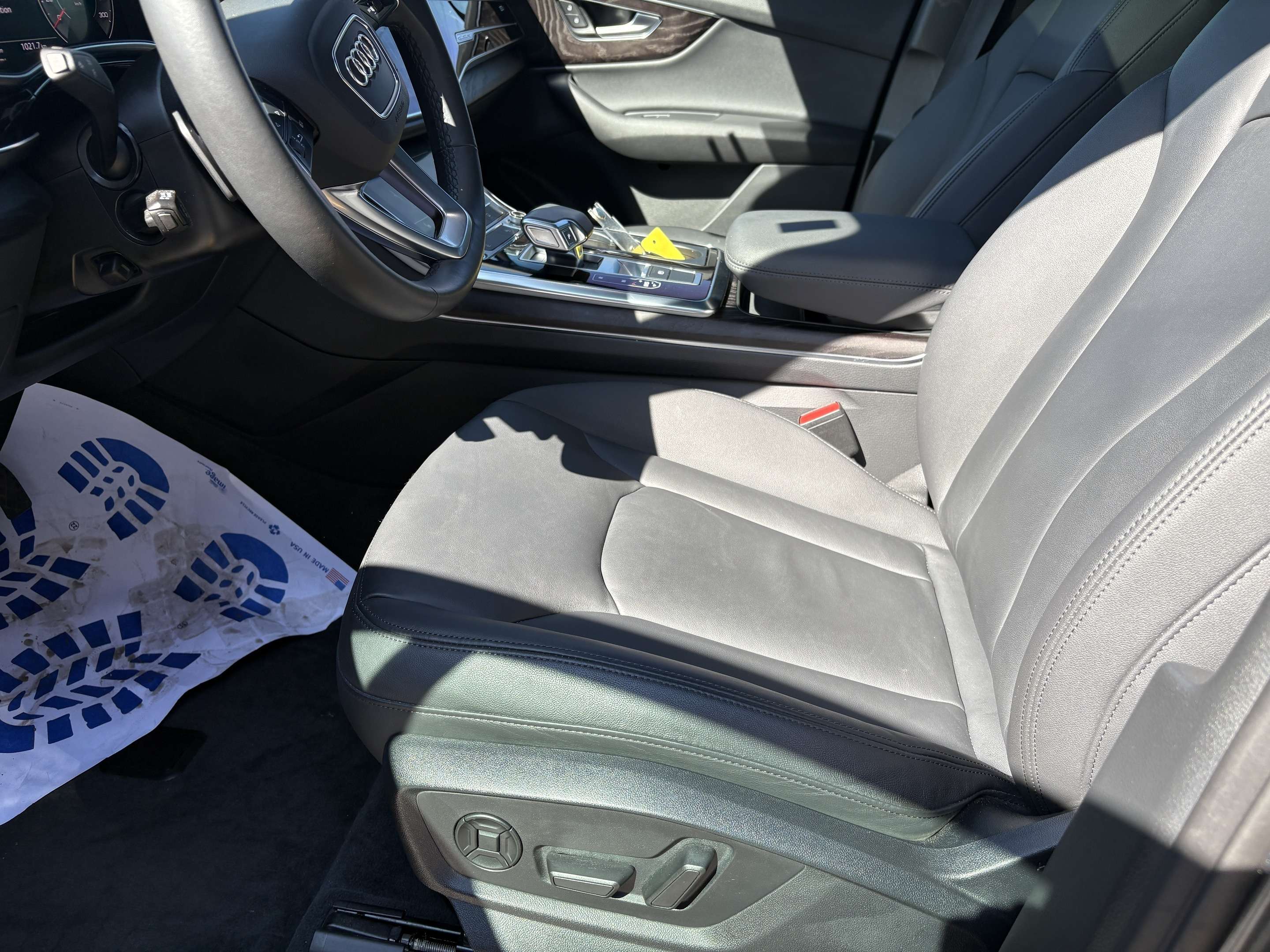 used 2022 Audi Q7 car, priced at $40,950