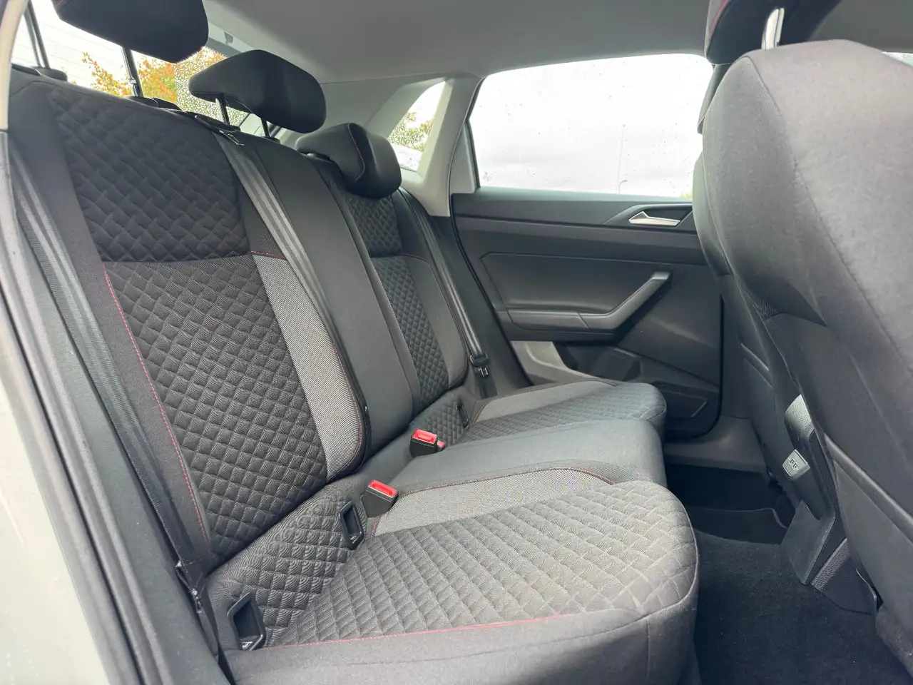 Volkswagen Polo Citadine 5 portes — photo 12