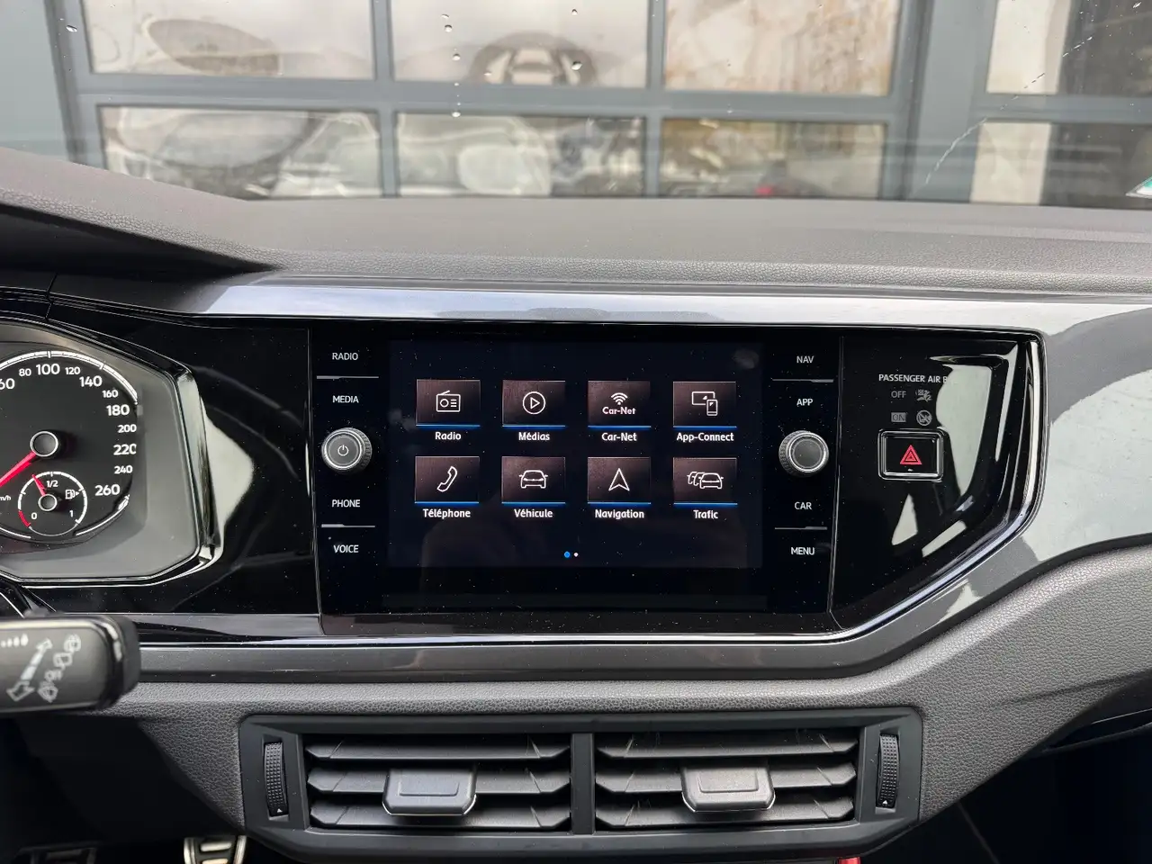 Volkswagen Polo Citadine 5 portes — photo 18