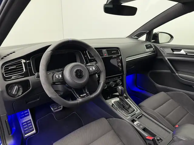 Volkswagen Golf view 9