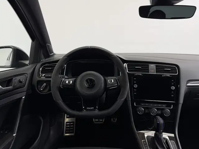 Volkswagen Golf view 11