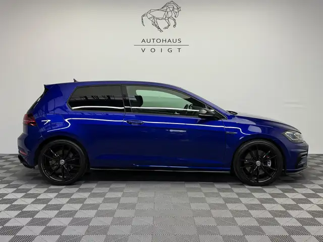 Volkswagen Golf view 4
