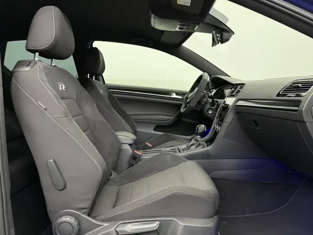 Volkswagen Golf view 14