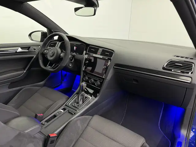 Volkswagen Golf view 13