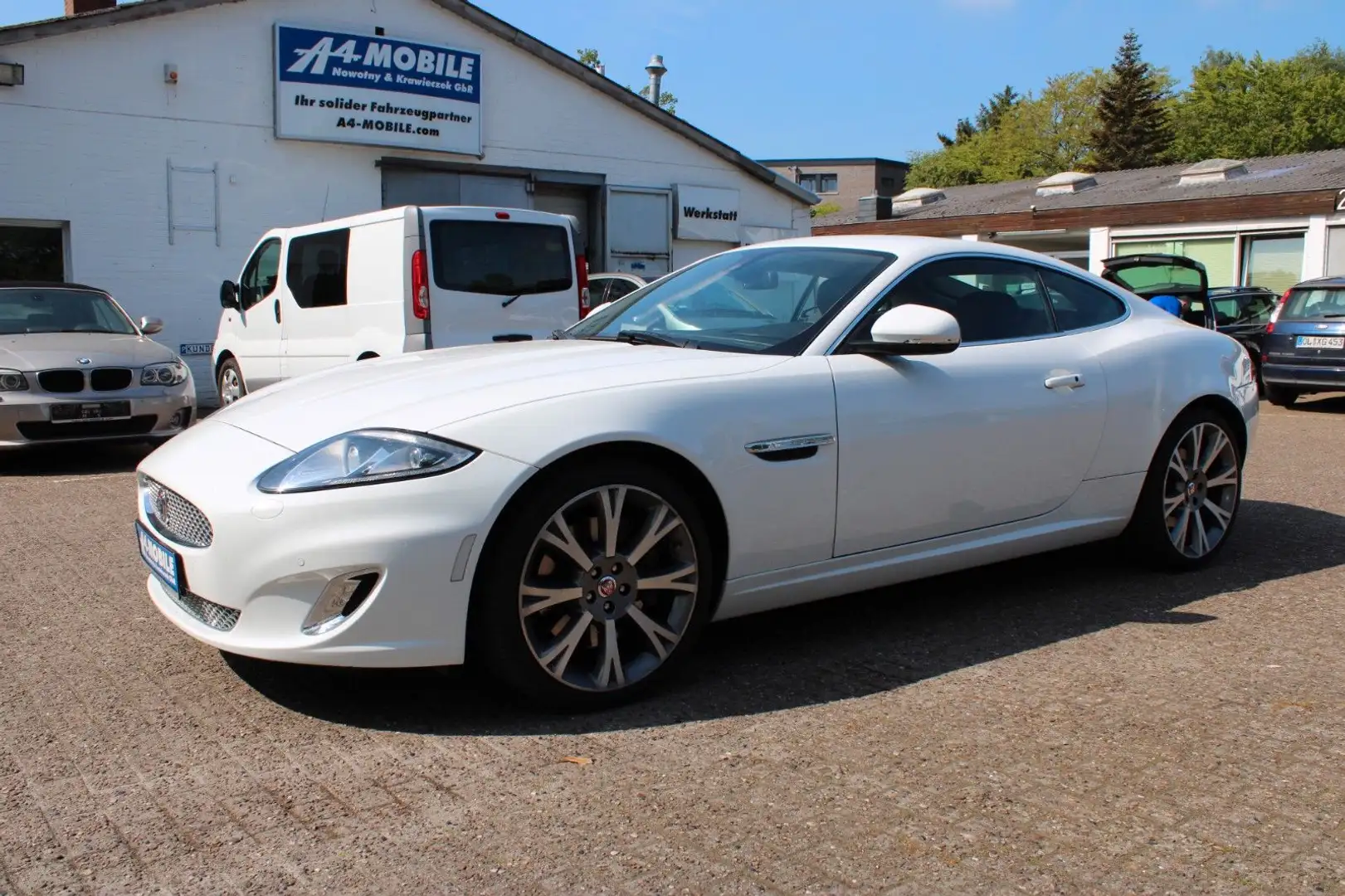 Jaguar XK 5.0 V8 Portfolio Coupé Bowers&Wilkins Kamera Weiß - 1