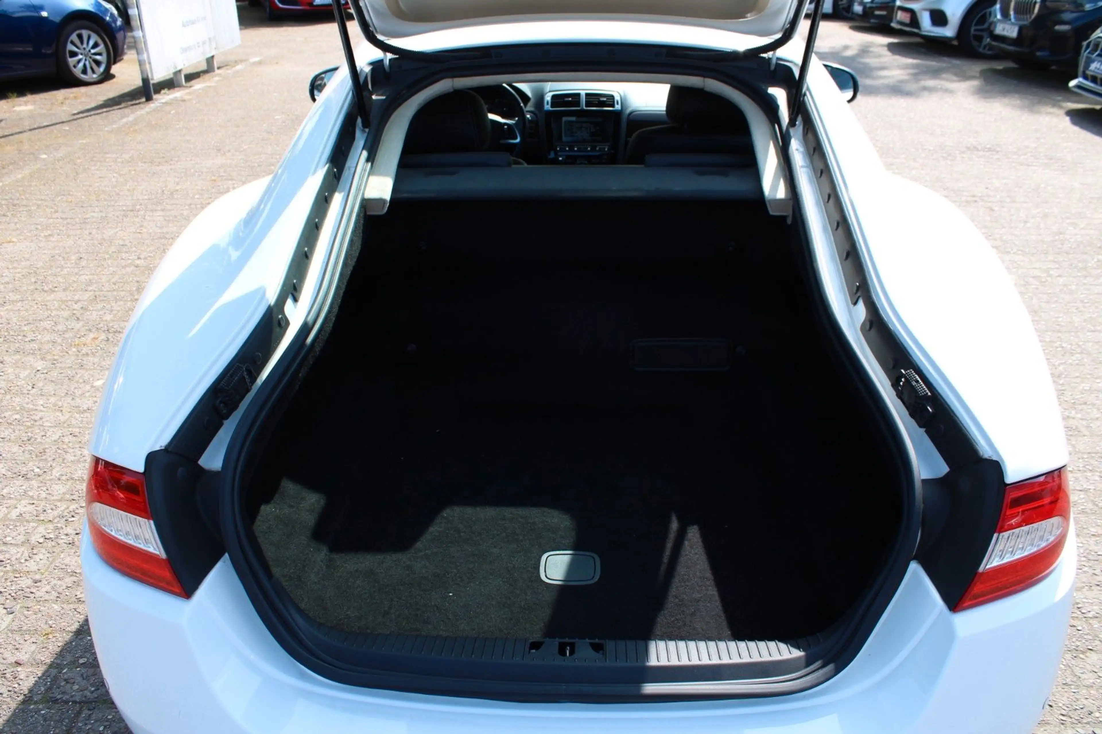 Jaguar XK 5.0 V8 Portfolio Coupé Bowers&Wilkins Kamera — photo 15