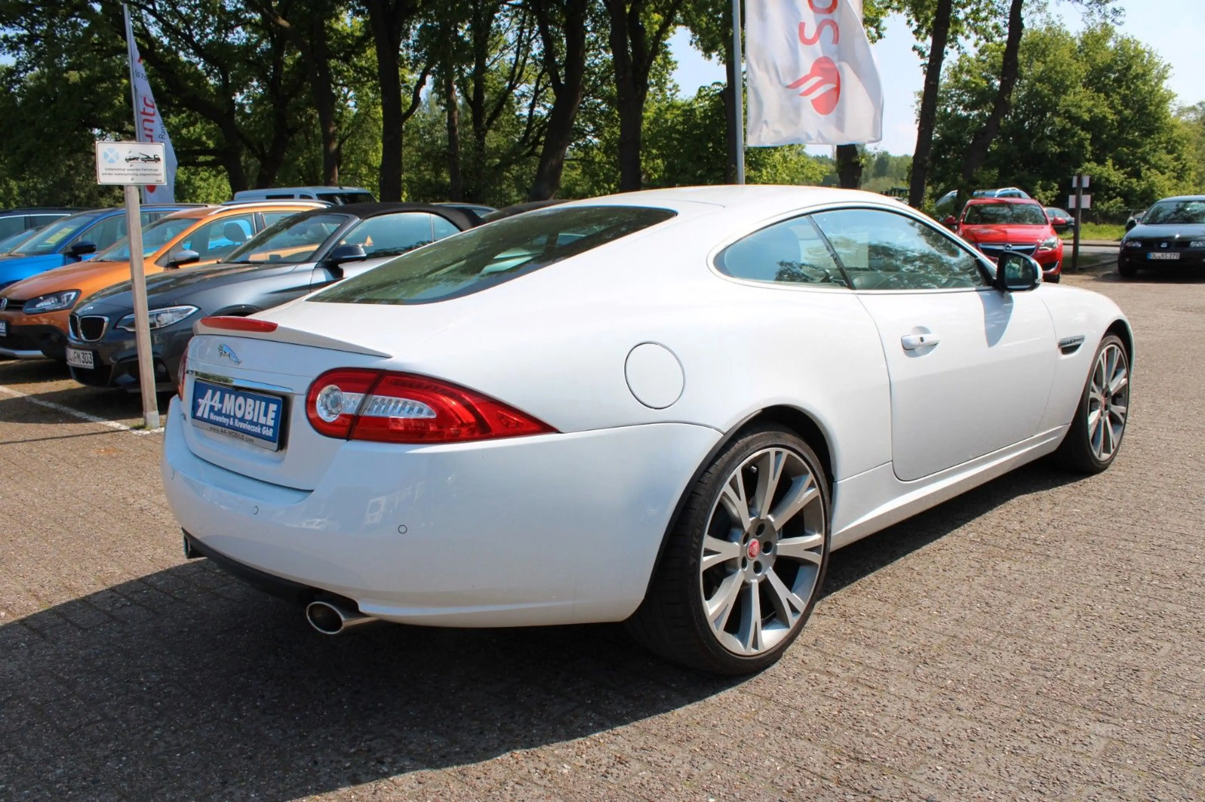 Jaguar XK 5.0 V8 Portfolio Coupé Bowers&Wilkins Kamera — photo 9