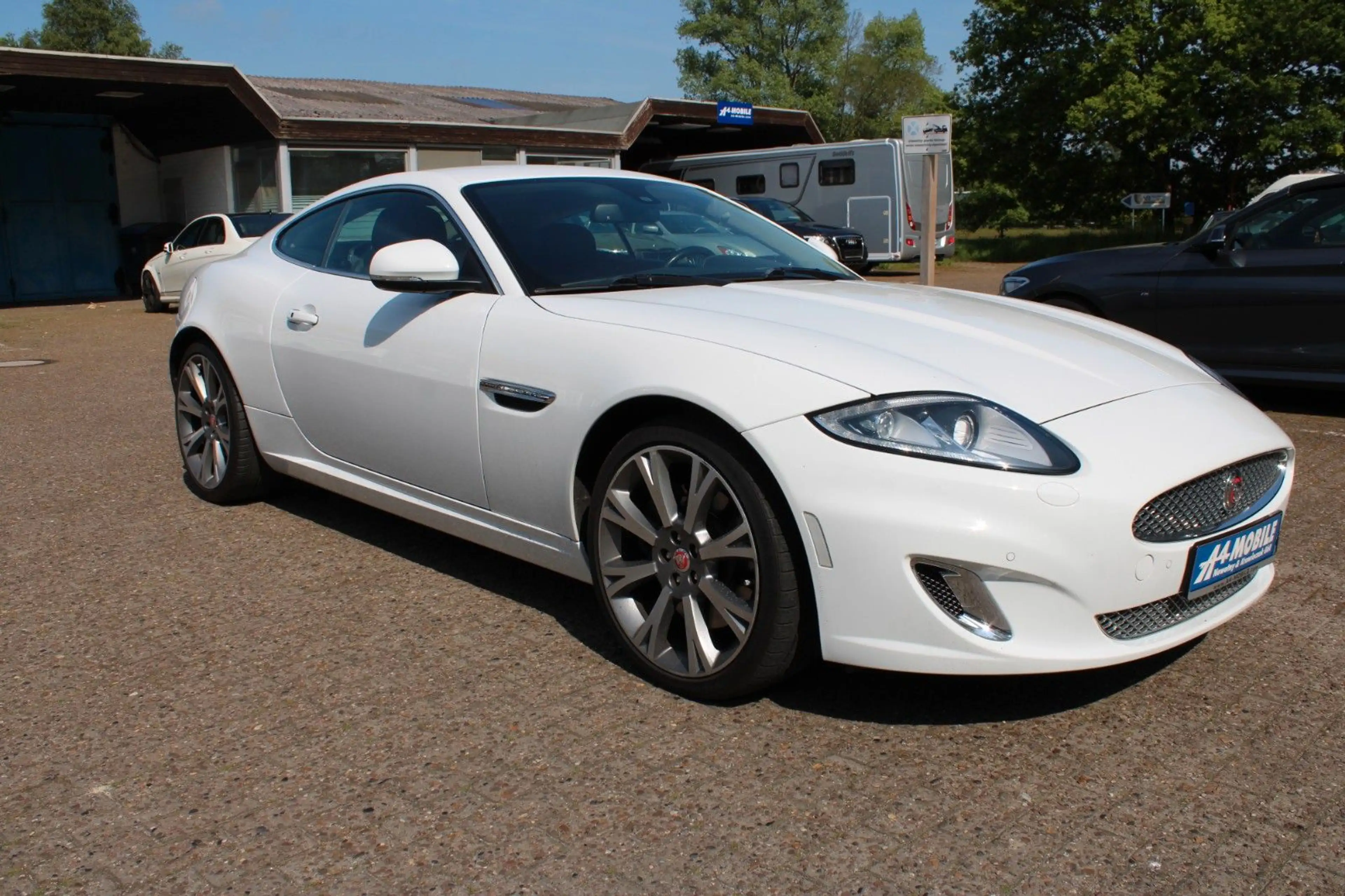Jaguar XK 5.0 V8 Portfolio Coupé Bowers&Wilkins Kamera — photo 10