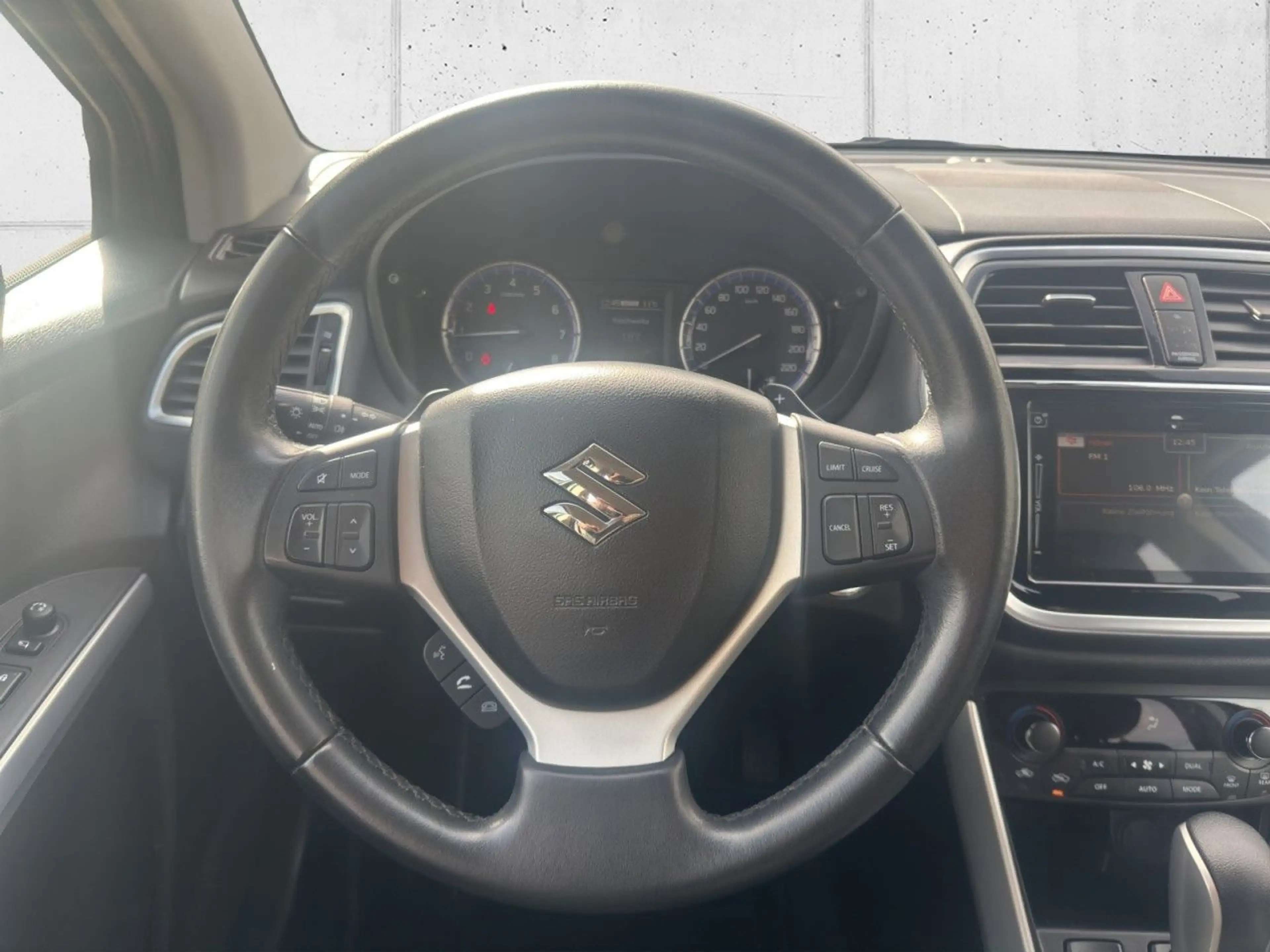 Suzuki SX4 S-Cross 1.4 Allgrip Comfort Automatik Navi LED — photo 10