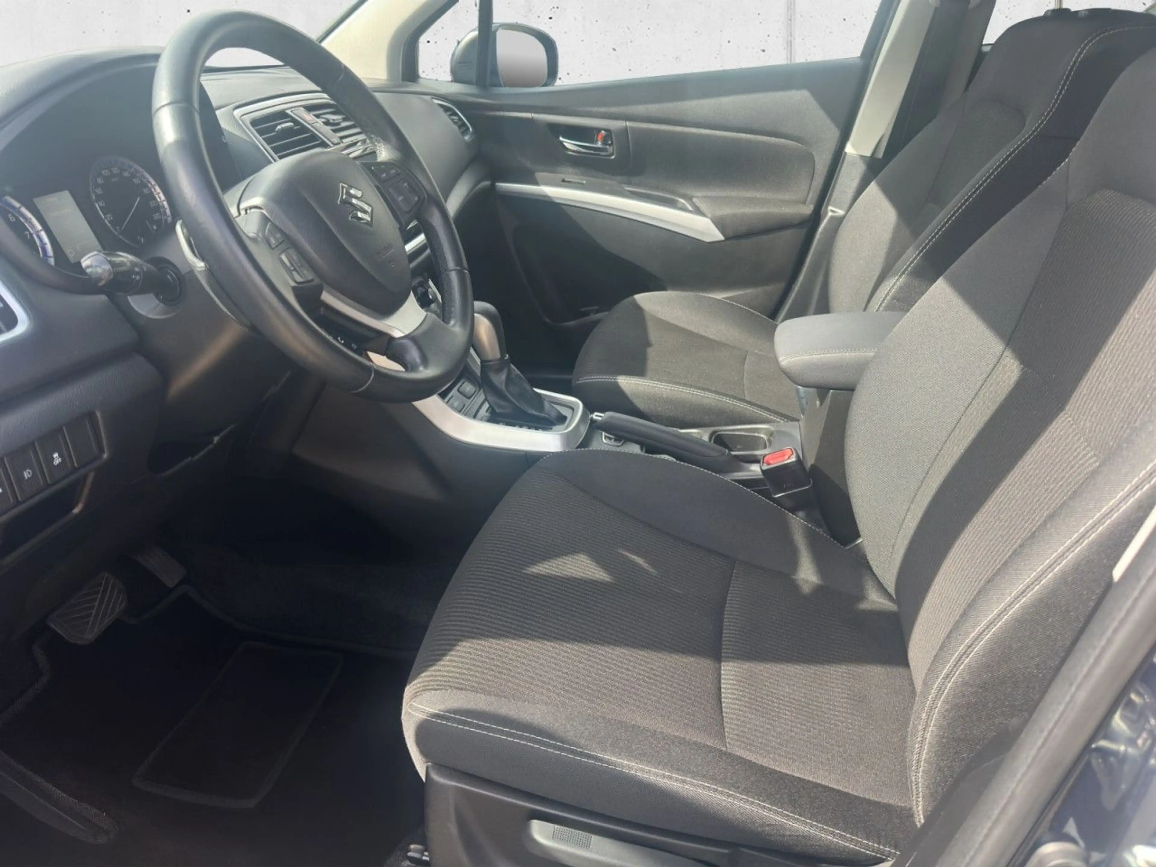 Suzuki SX4 S-Cross 1.4 Allgrip Comfort Automatik Navi LED — photo 9