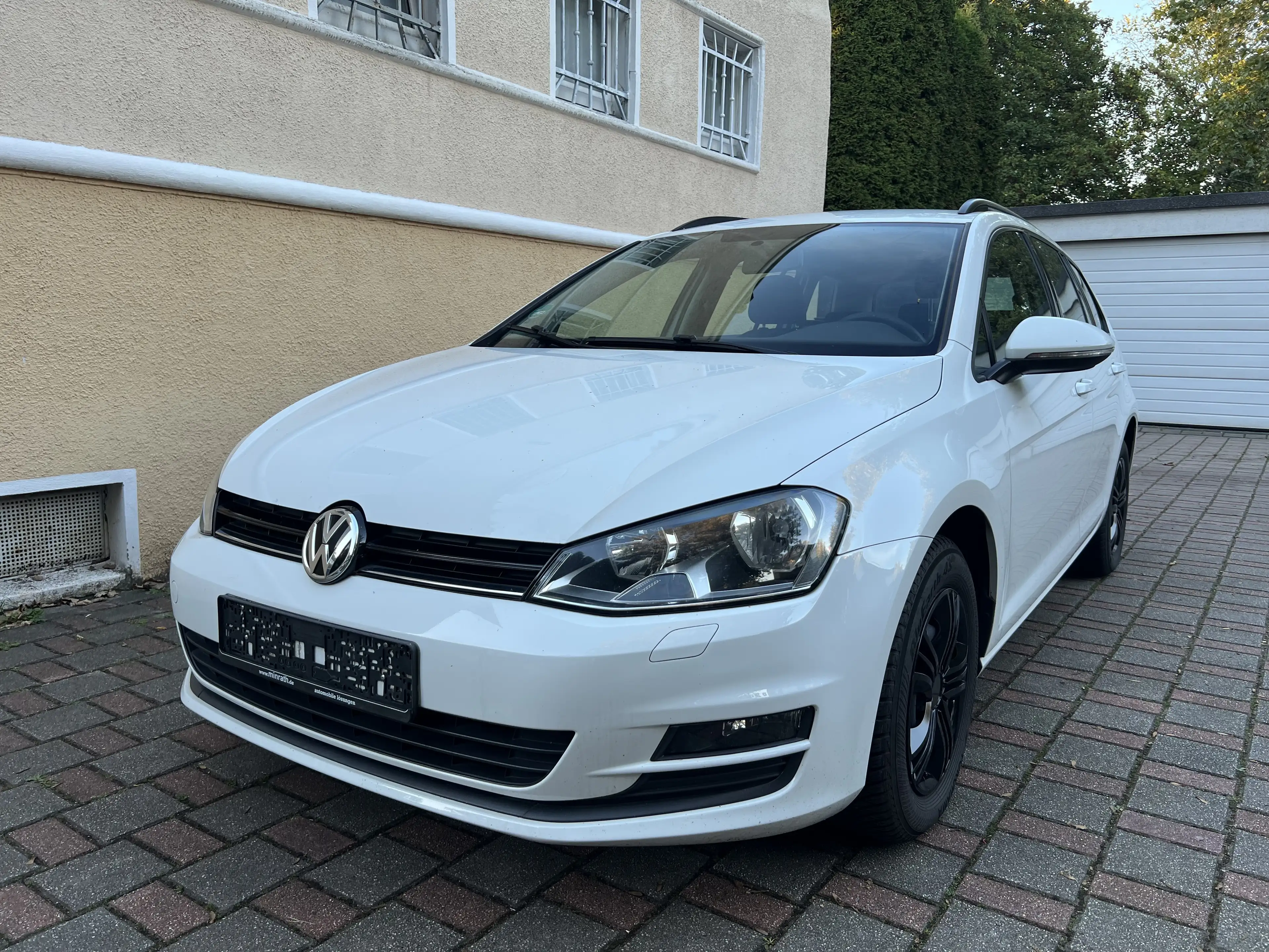 Volkswagen Golf Variant Trendline BMT SHZ TEMPOMAT KLIMA ALLWETTER TÜV NEU