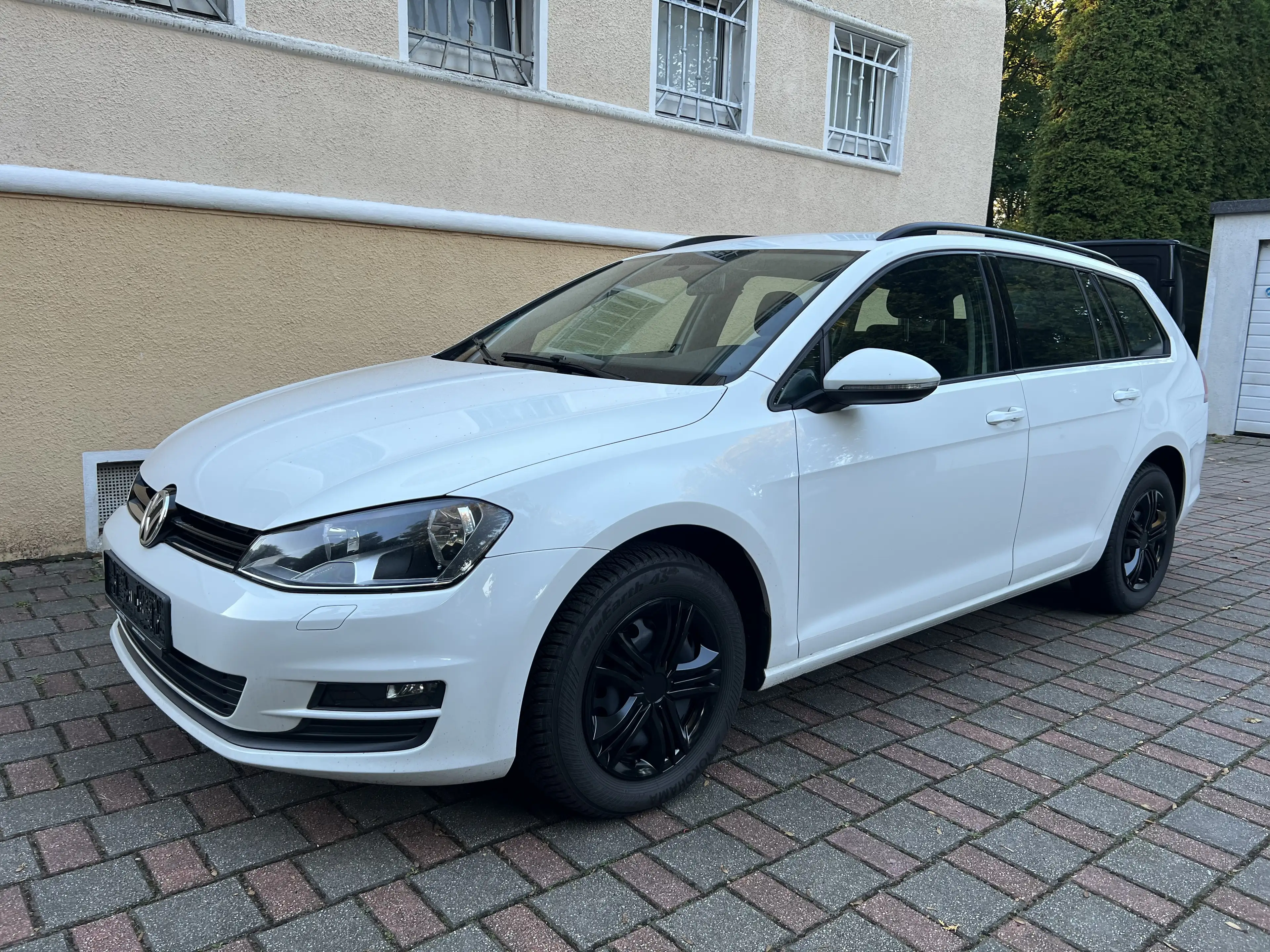 Volkswagen Golf Variant Trendline BMT SHZ TEMPOMAT KLIMA ALLWETTER TÜV NEU — photo 2