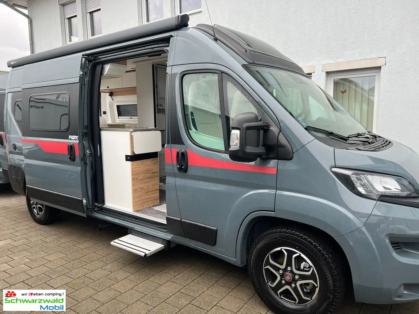 Pilote V600J Automatik AKTIONSPREIS CARAVANING TAGE! Grau - 1