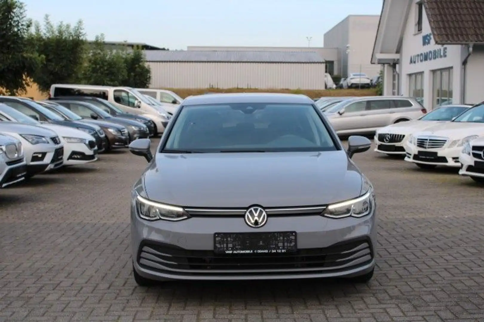 Volkswagen Golf VIII Lim. Life,LED,Navi,Virtual,Standh,ACC, Grau - 1