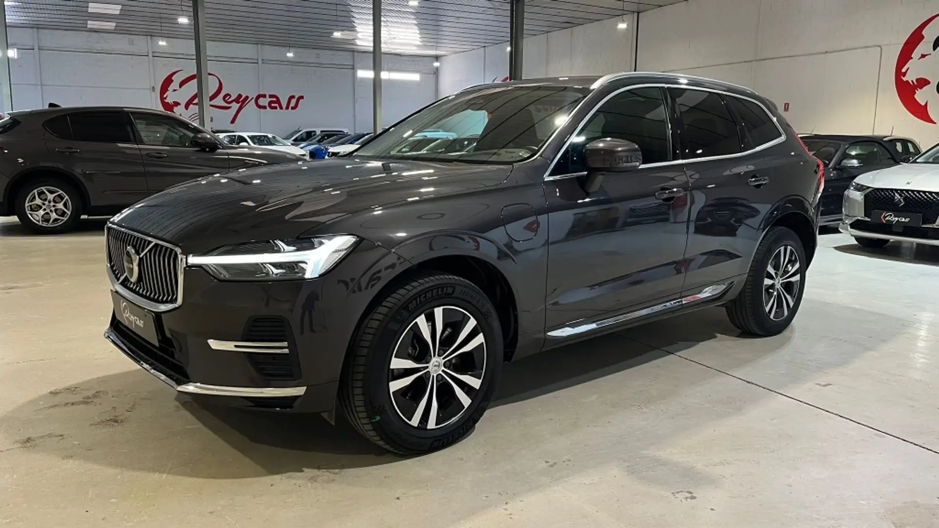 Volvo XC60 T6 Recharge Inscription Expression Gris - 2