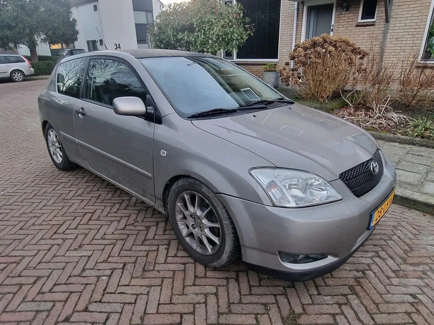 Toyota Corolla Corolla 1.8 VVTL-i T-Sport Zilver - 2