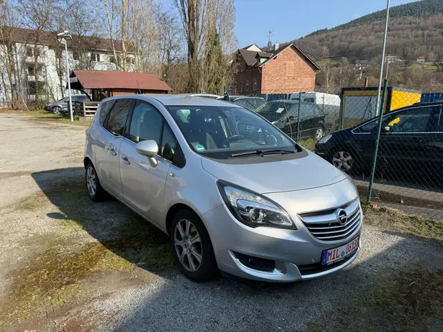 Opel Meriva B 1.4 Innovation/Vollausstattung / Navi