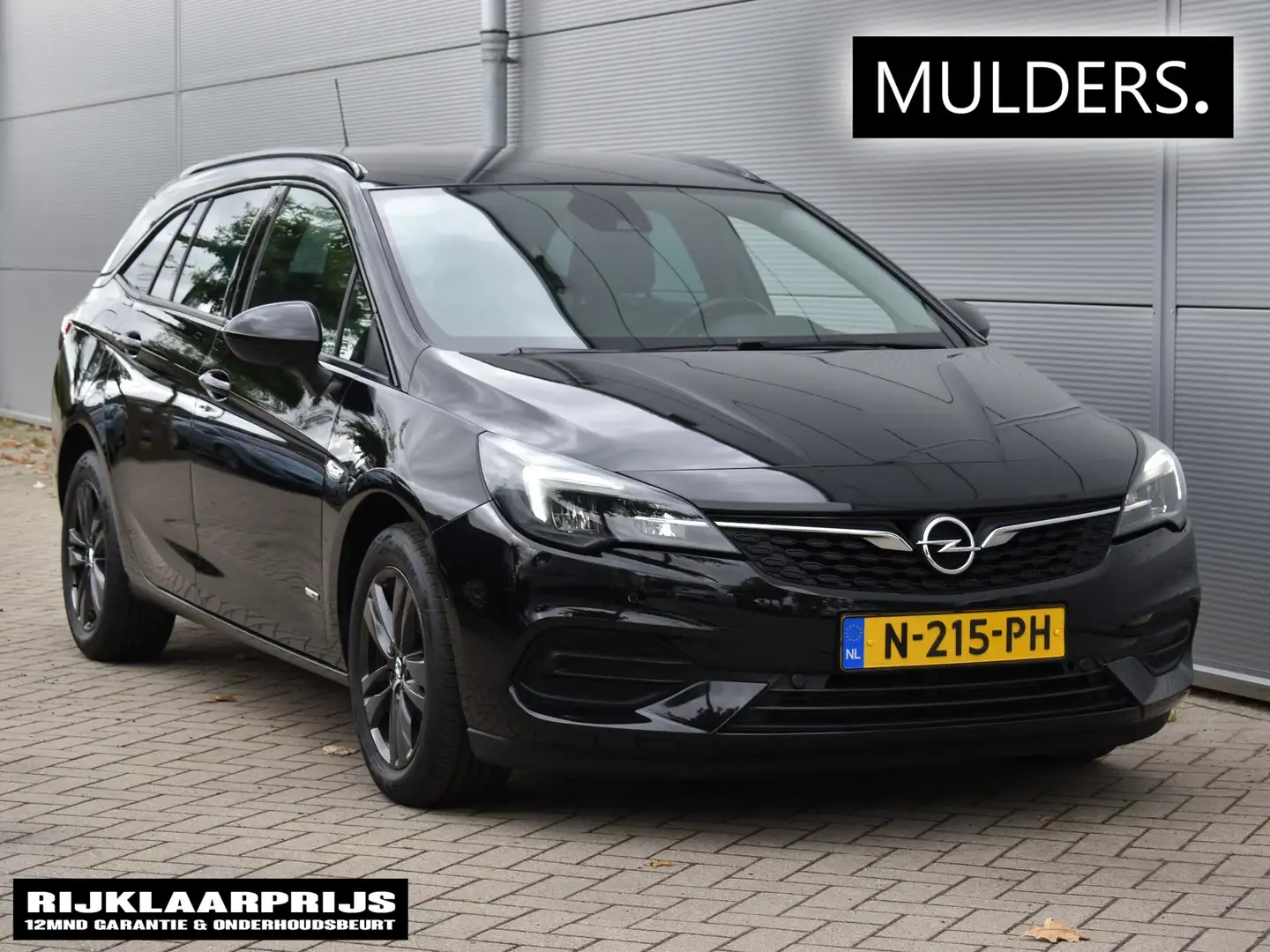 Opel Astra Sports Tourer 1.2 turbo 130 pk Business Edition / Negro - 1