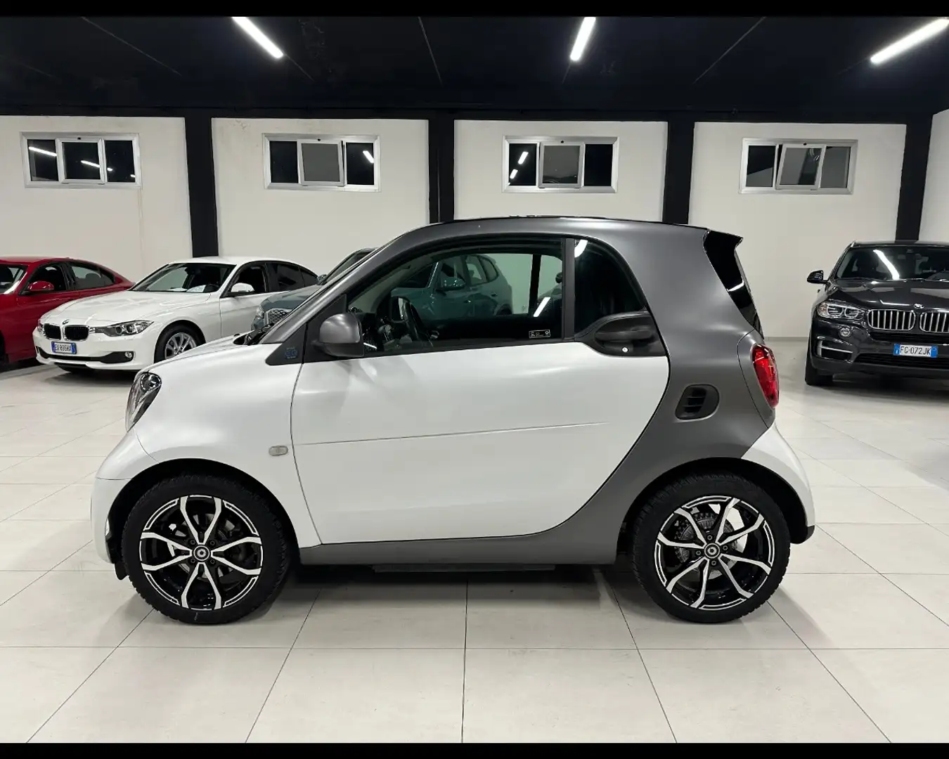 smart forTwo EQ Passion Weiß - 2
