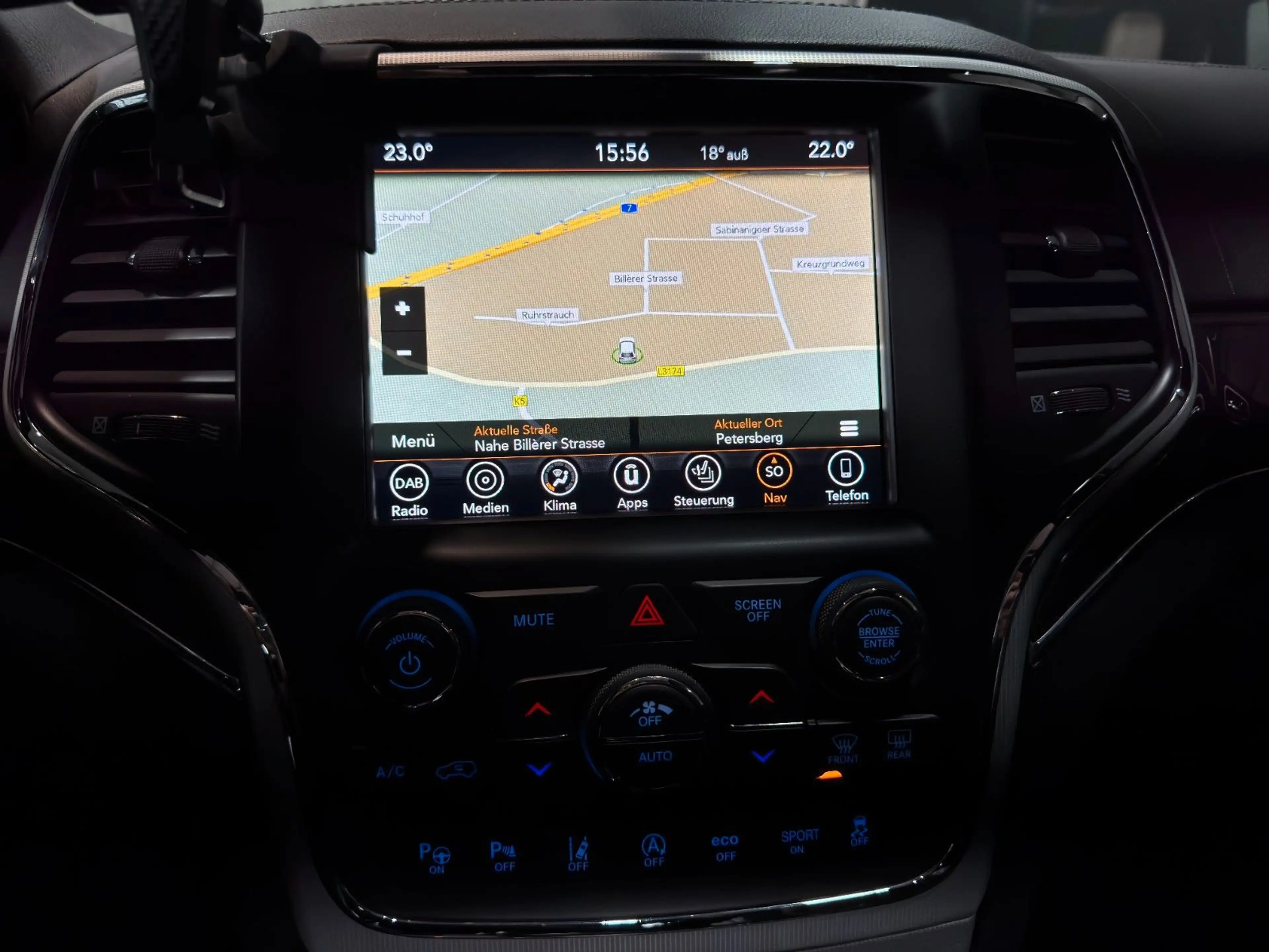 Jeep Grand Cherokee Grand/Cherokee/3.0/CRD/Overland/PANO/LED/AHK/NAV — photo 13