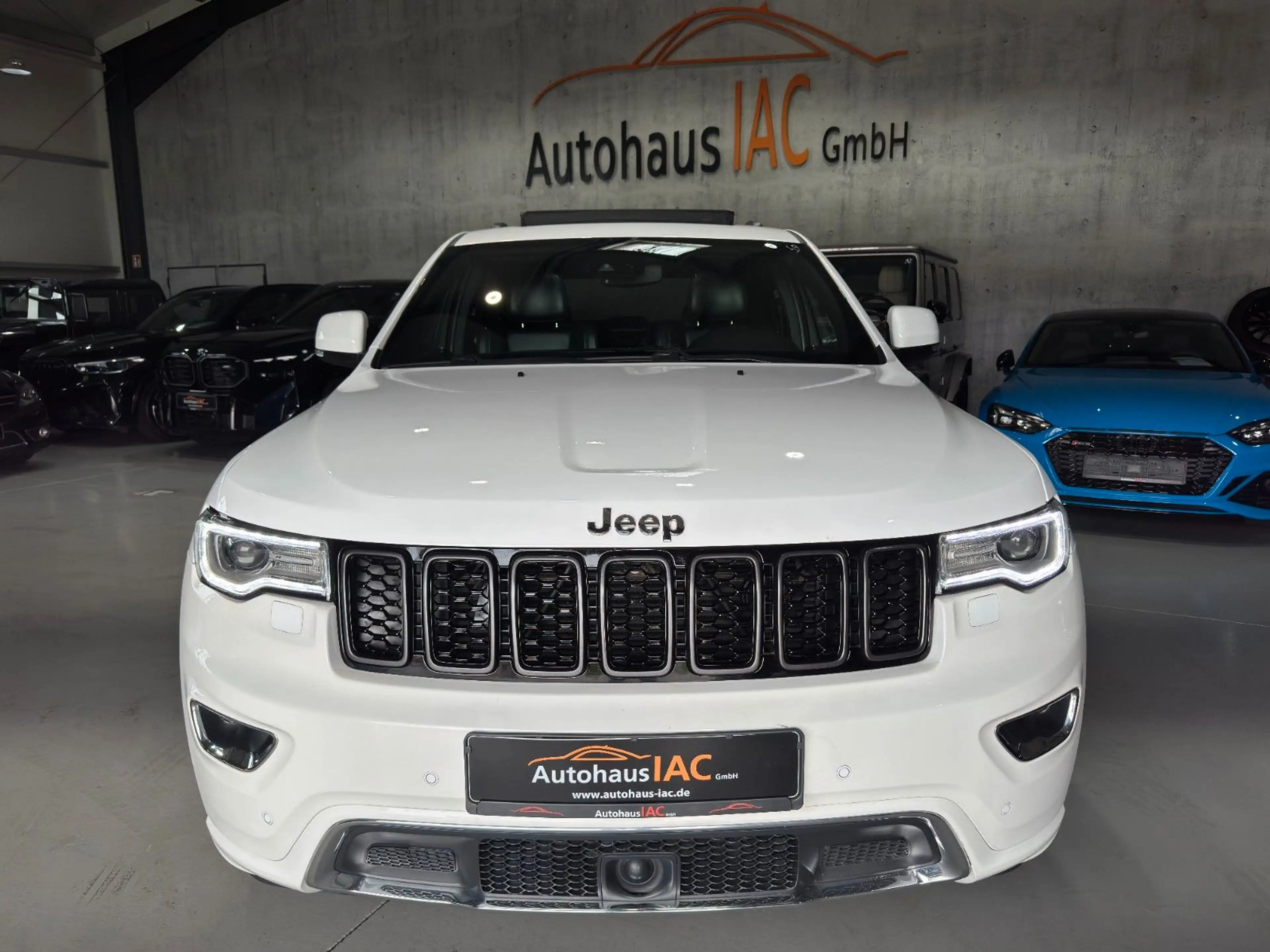 Jeep Grand Cherokee Grand/Cherokee/3.0/CRD/Overland/PANO/LED/AHK/NAV — photo 3
