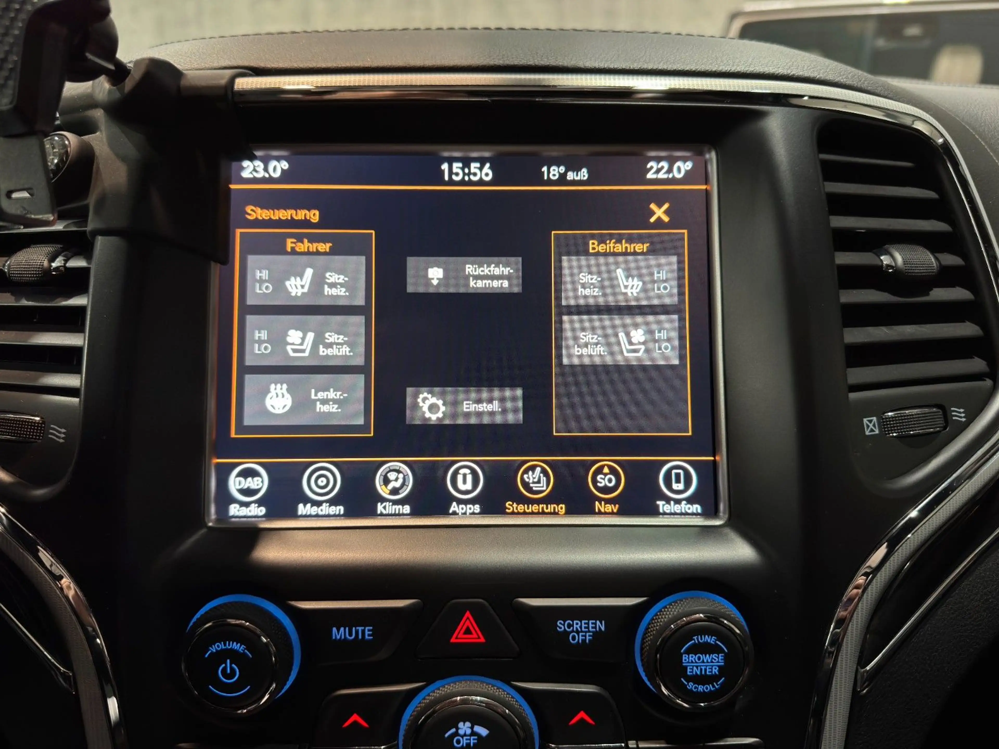 Jeep Grand Cherokee Grand/Cherokee/3.0/CRD/Overland/PANO/LED/AHK/NAV — photo 14