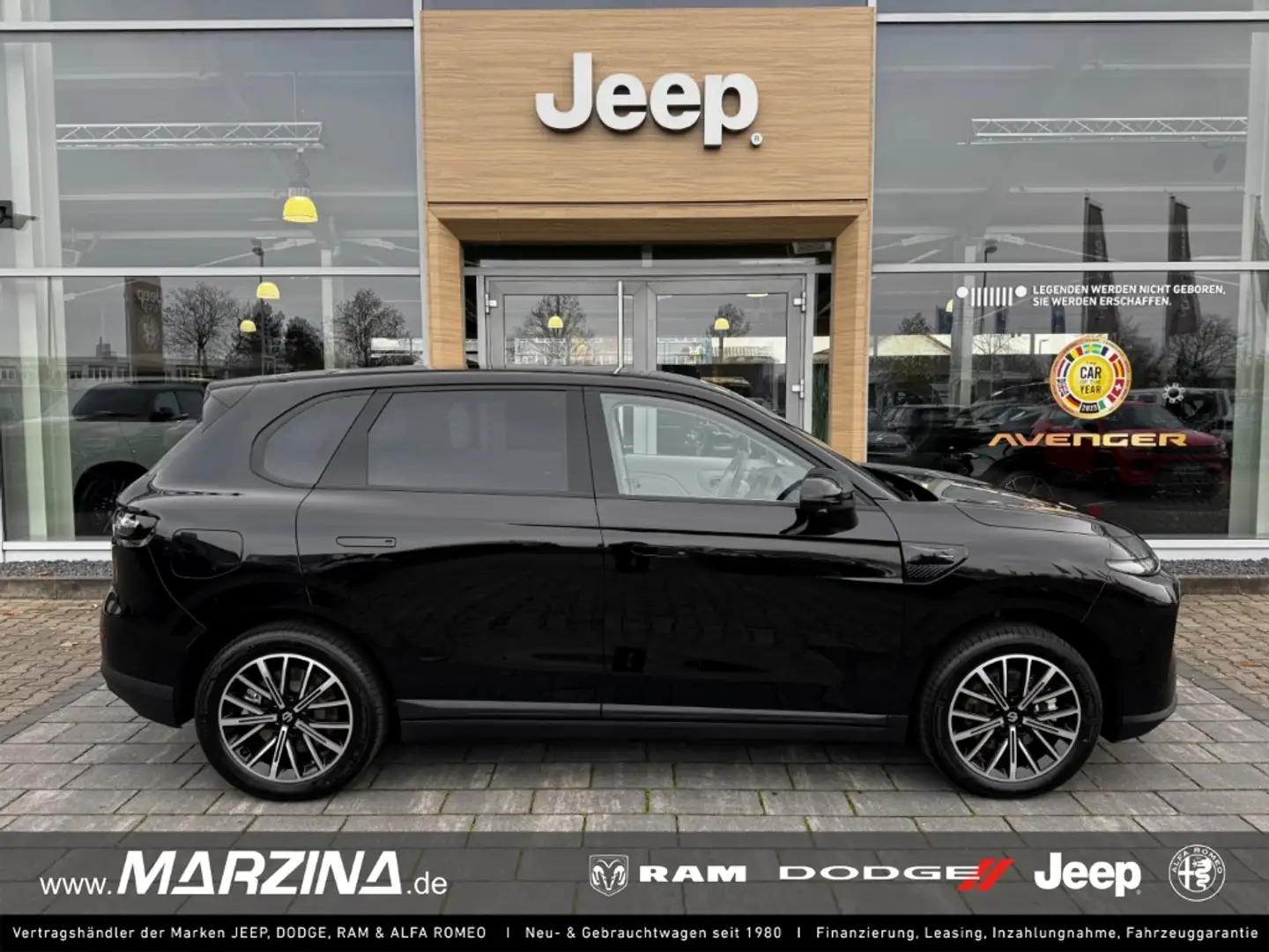 Leapmotor 160 kW BEV Design Pro Max Leder met. eFH ZV ESP AB Zwart - 1