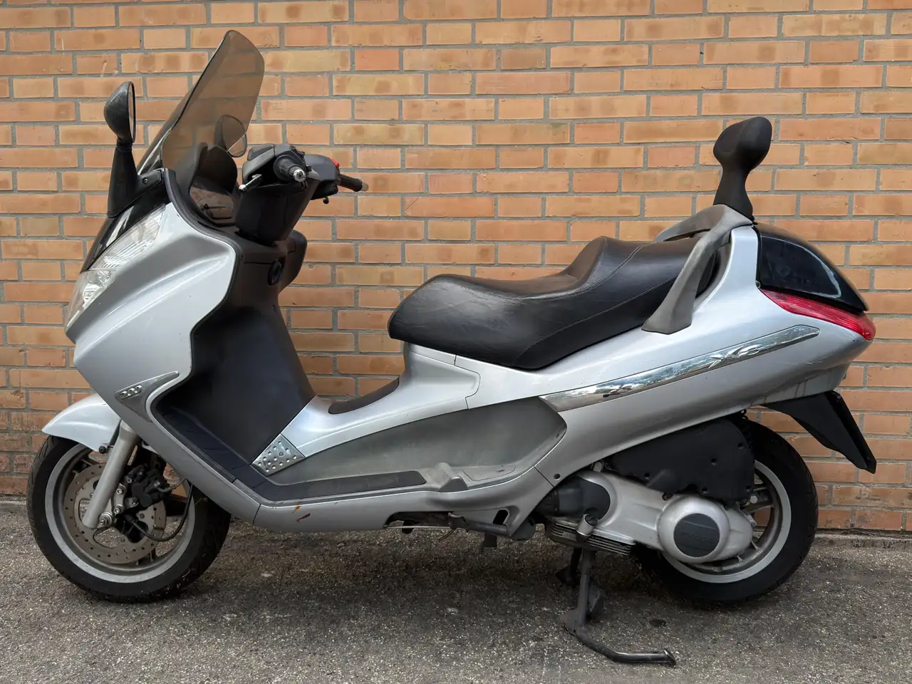 Piaggio X 8