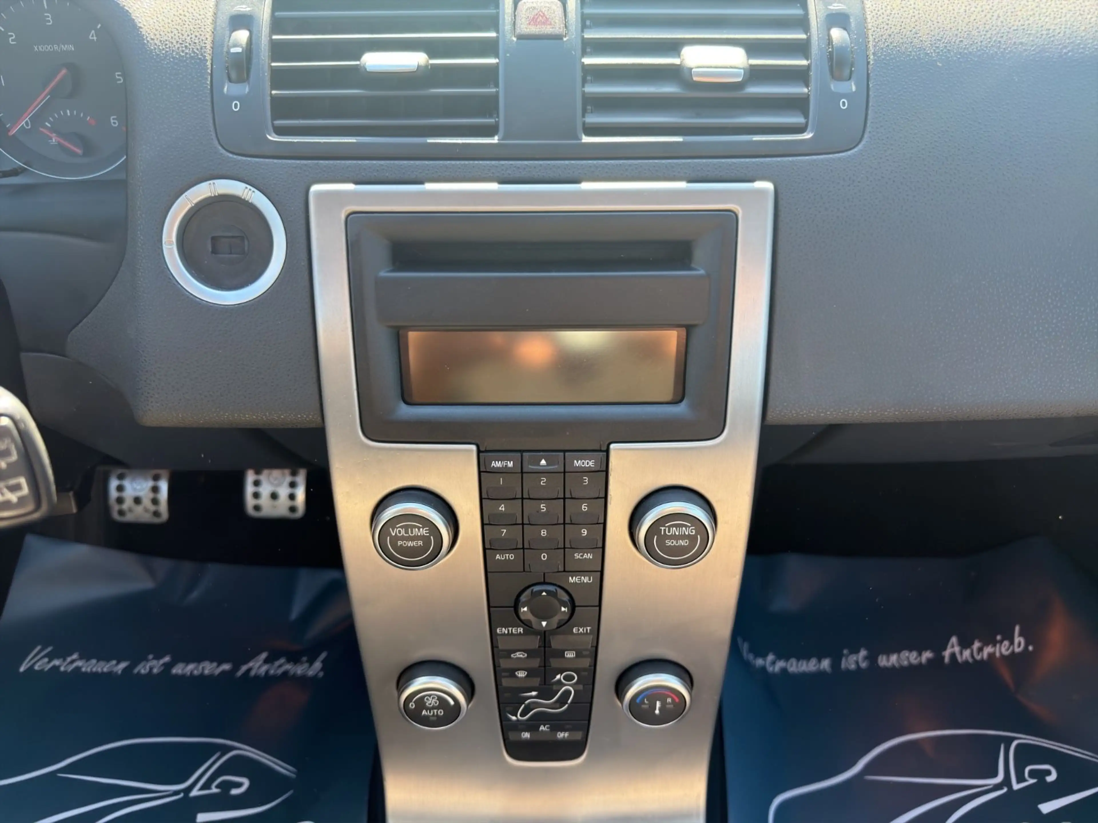 Volvo C30 1.6 D Drive/HEICO/Klimaautom./Leder — photo 12