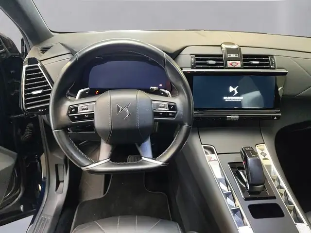 DS Automobiles DS 7 Crossback view 11