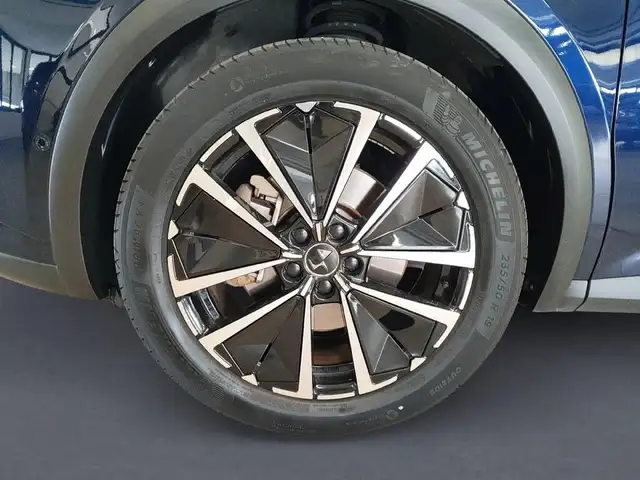 DS Automobiles DS 7 Crossback view 9