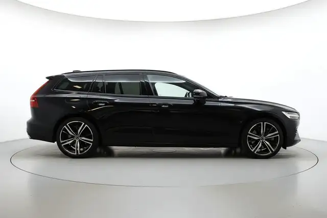 Volvo V60 view 4