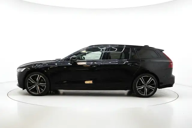Volvo V60 view 5