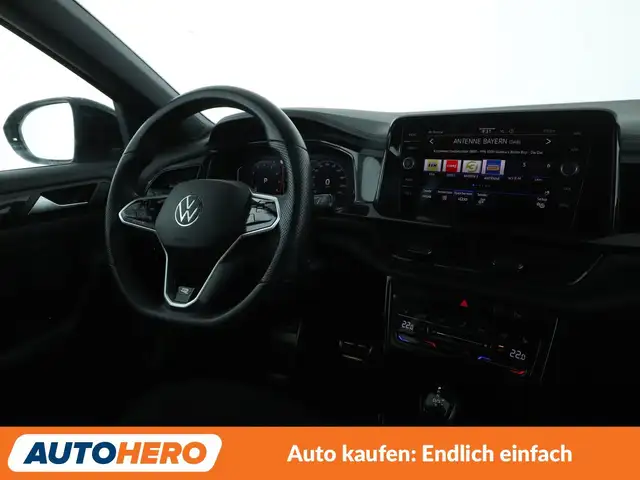 Volkswagen T-Roc view 13