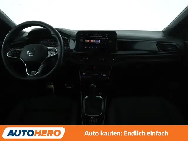 Volkswagen T-Roc view 12