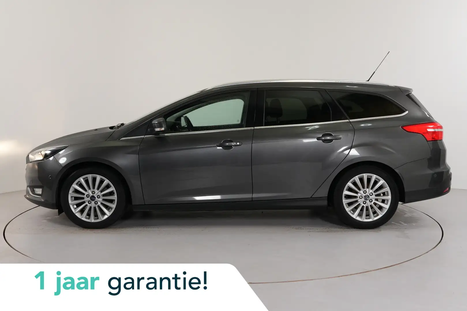 Ford Focus Wagon 1.5 Titanium Edition | Trekhaak | Climate | Grau - 1