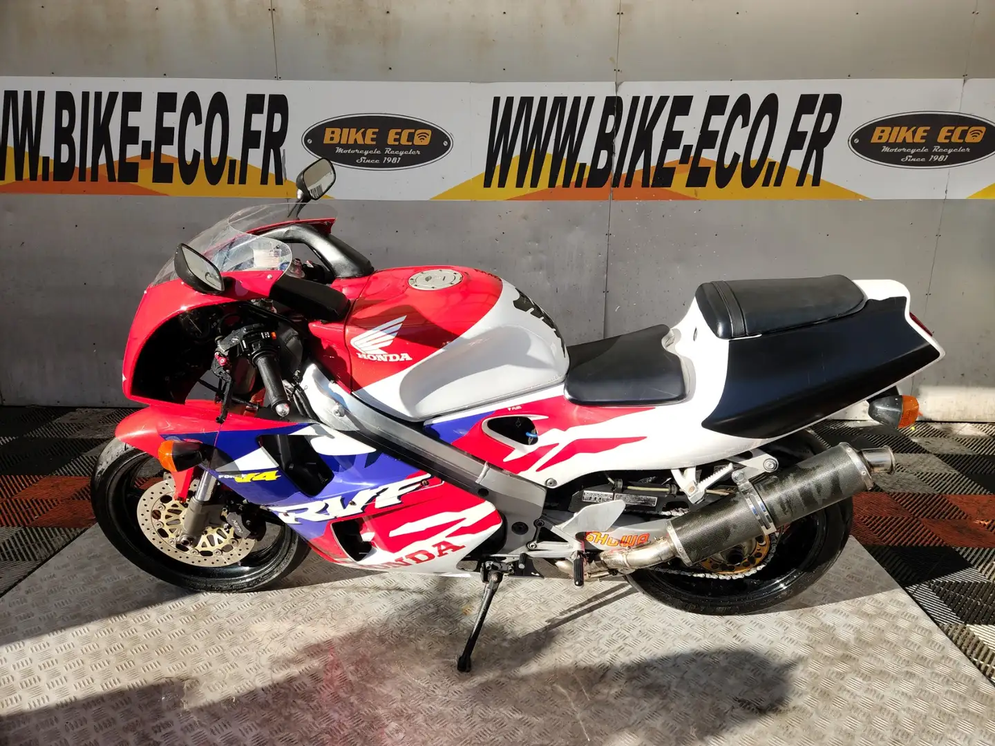 Honda RVF 400 Rojo - 2