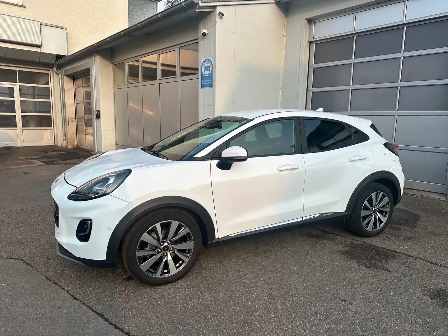 Ford Puma Titanium X, Automatik,  el.Heckklappe, LED Weiß - 1