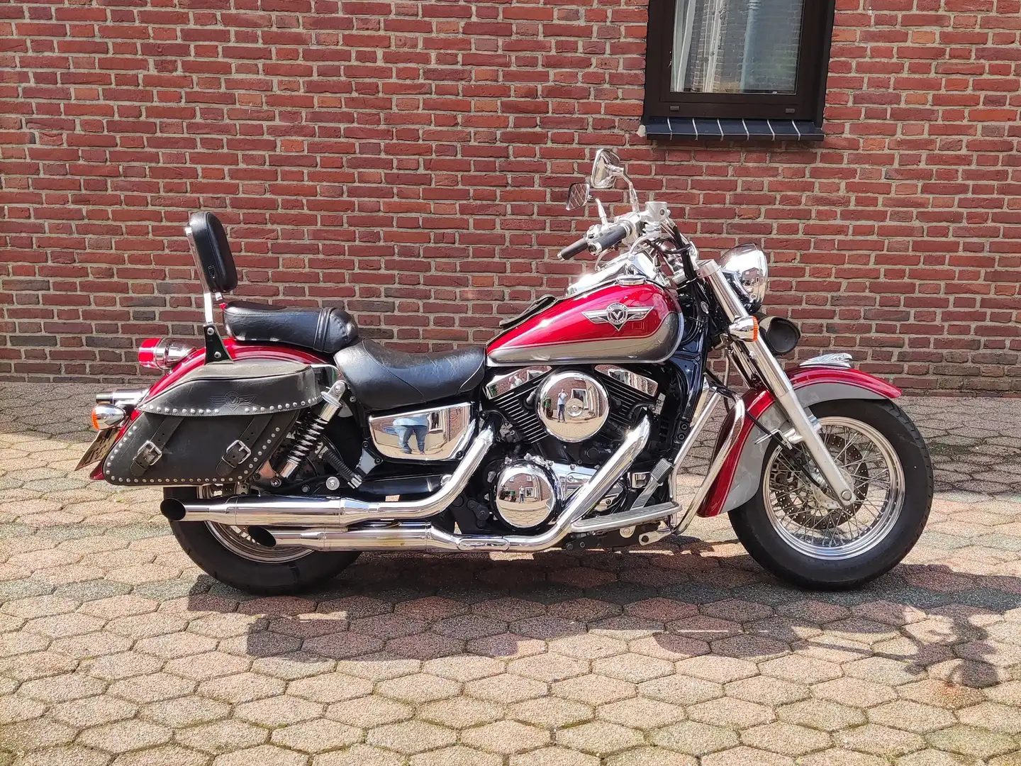 Kawasaki VN 1500 Vulcan Classic Rood - 2