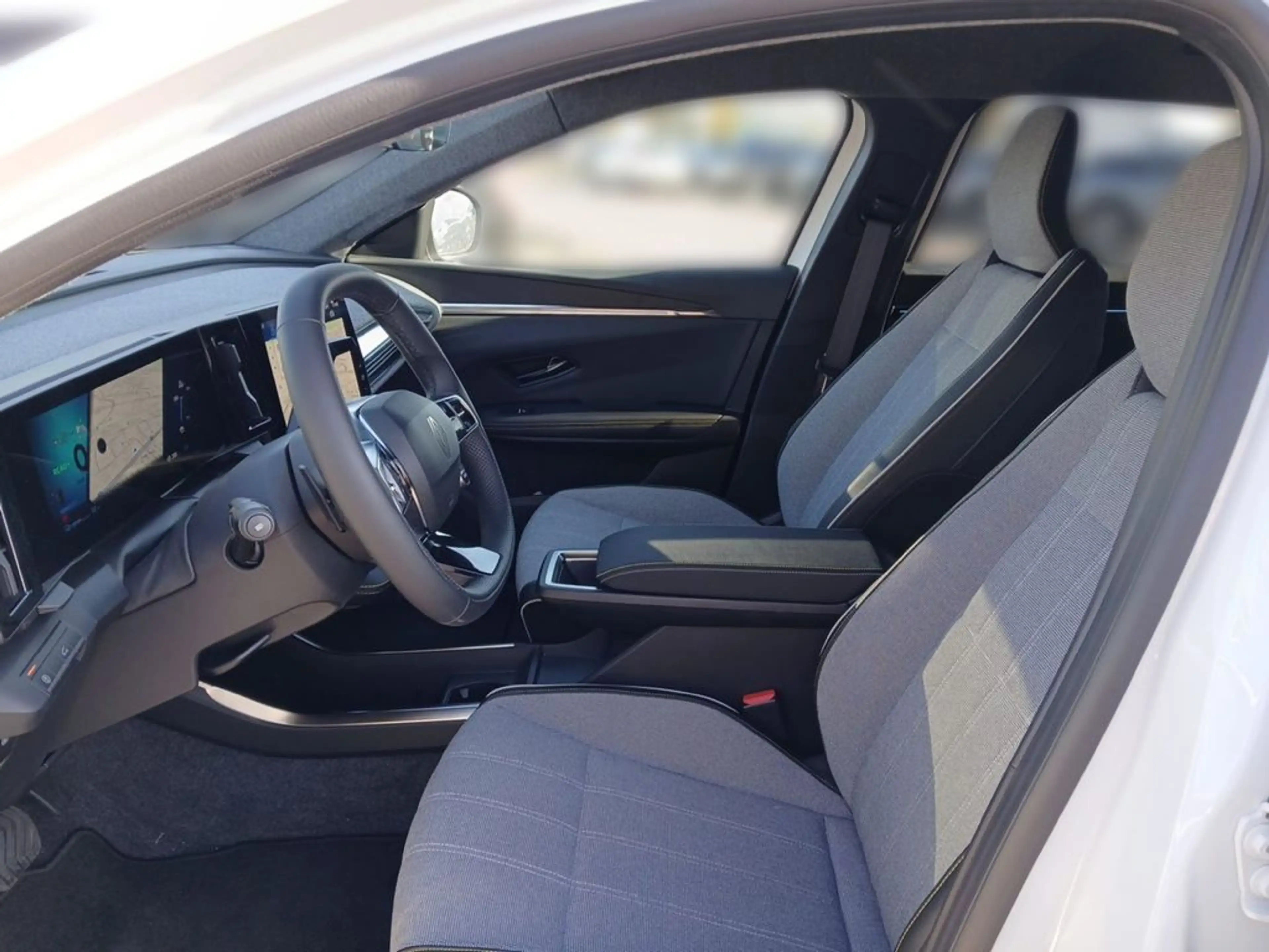 Renault Scenic SCENIC E-Tech Electric Techno 220 PS long range (MY25) — photo 8