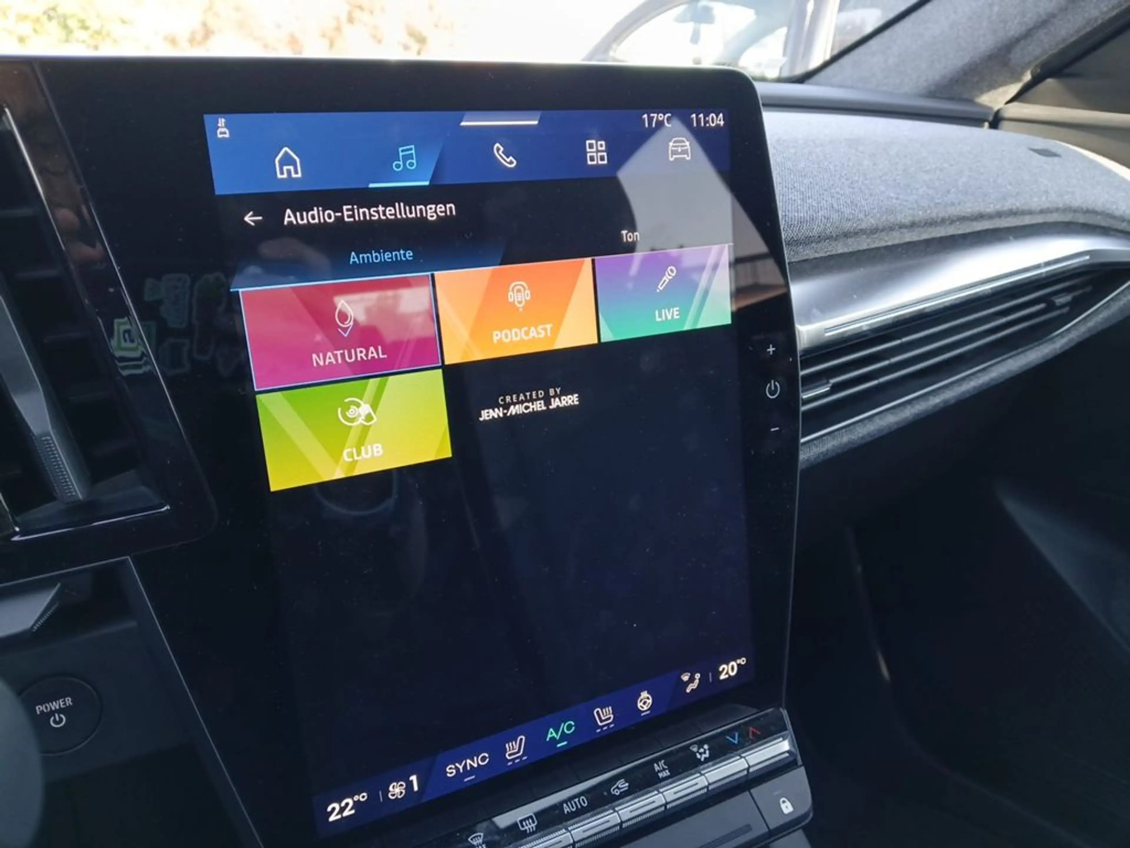 Renault Scenic SCENIC E-Tech Electric Techno 220 PS long range (MY25) — photo 12