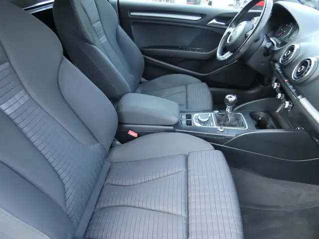 Audi A3 view 9