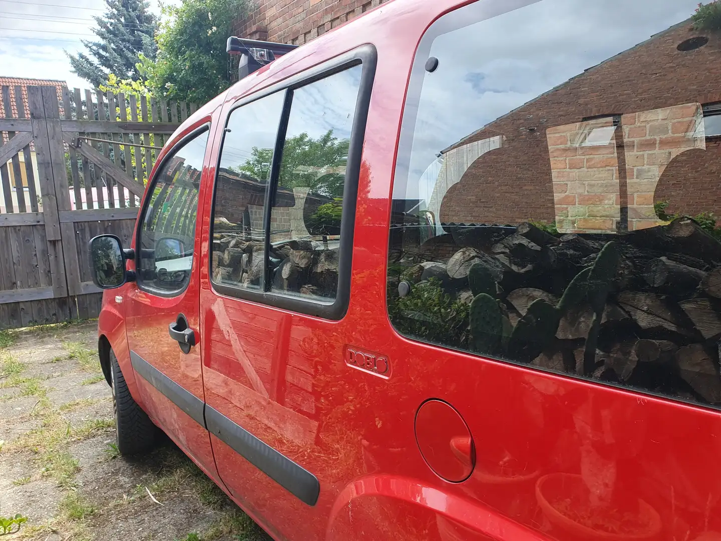 Fiat Doblo Doblo  5-Türer 1.4 8V Dynamic Roşu - 1