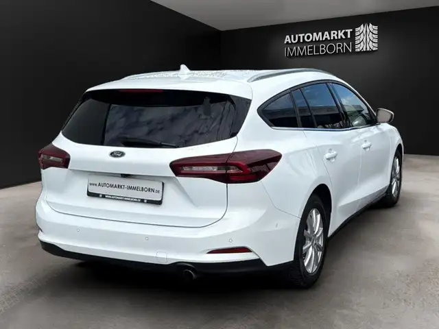 Ford Focus view 7