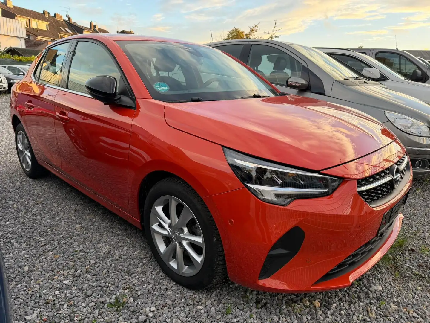 Opel Corsa Elegance Orange - 2