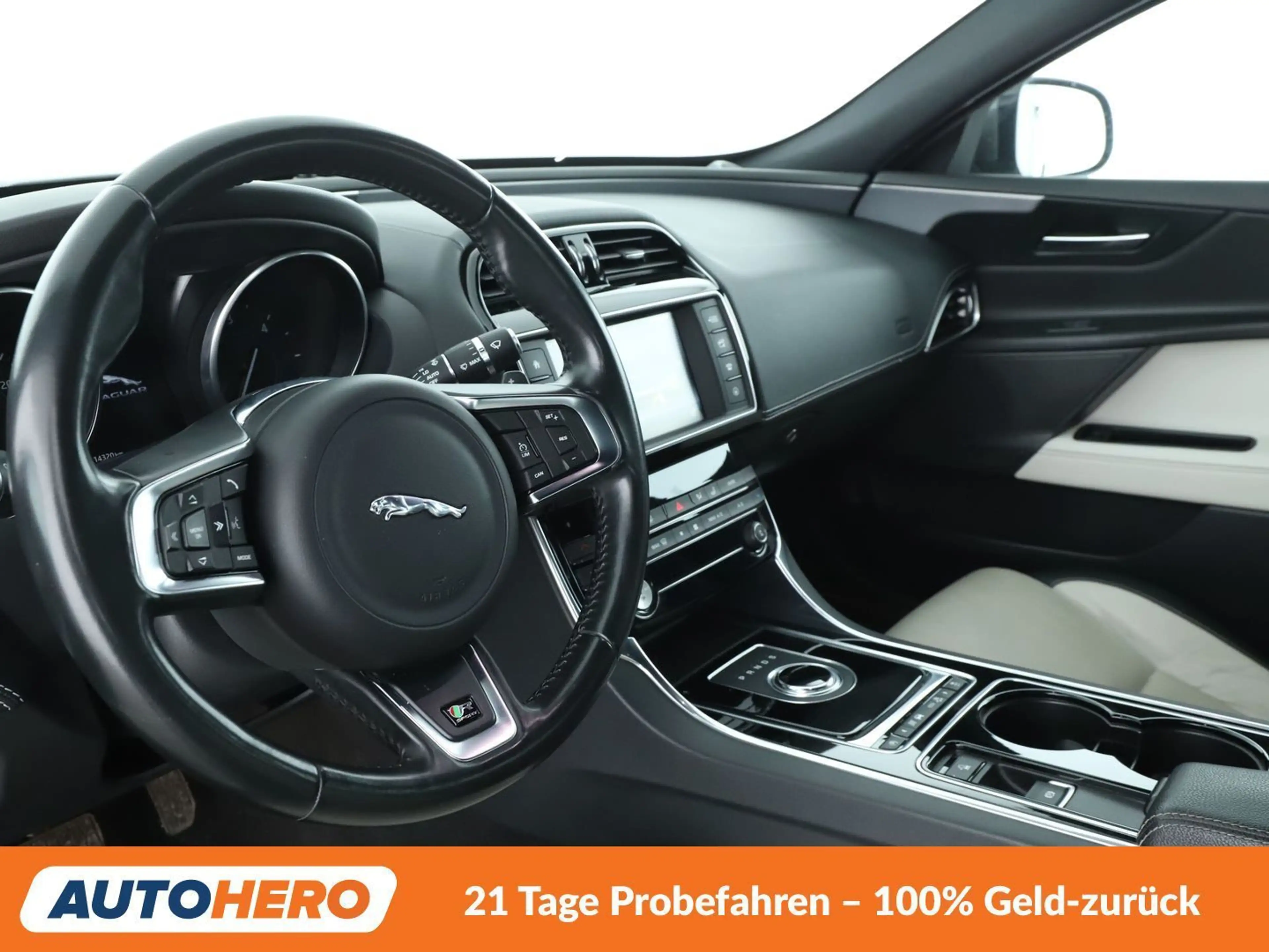 Jaguar XE 20d R-Sport Aut.*NAVI*CAM*XENON*SPUR*PDC*SHZ*